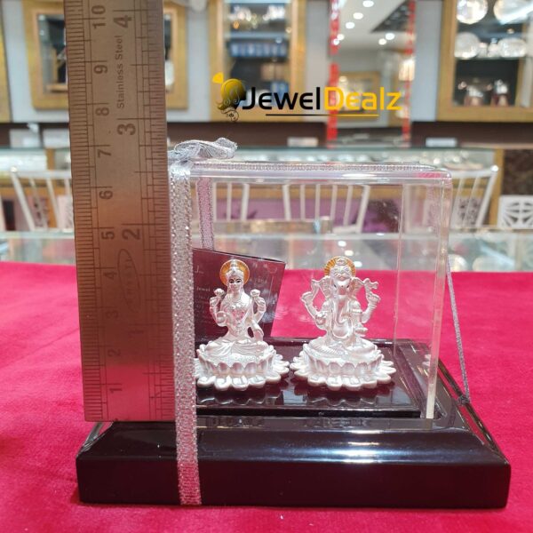 Lakshmi Ganesh Idol in Pure 999 Hallmark Silver