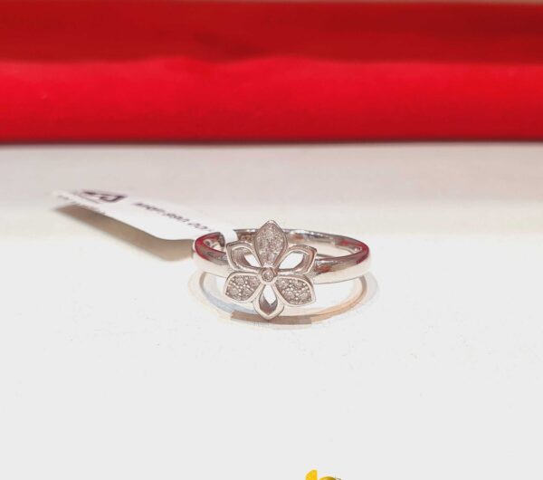 Ladies Flower Ring in Sterling Silver Pure 925 BIS Hallmarked