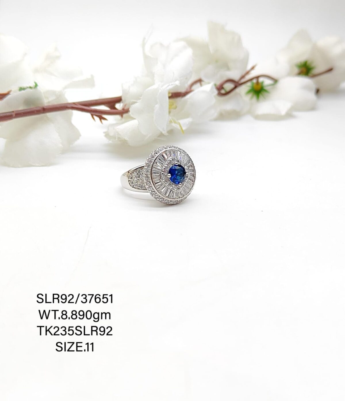Stunning Blue Stone Ladies Ring in Sterling Silver 925 - Image 1