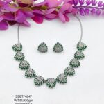 Stunning  Vibrant Green Necklace  set in Sterling Silver 925