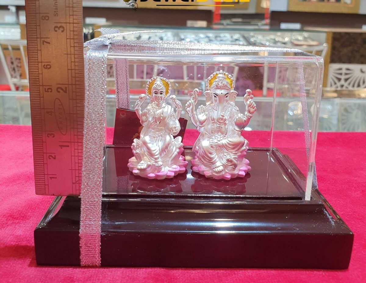 Lakshmi Ganesh Idol in Pure 999 Hallmark Silver