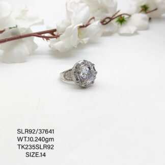 Stunning white Stone Ladies Ring in Sterling Silver 925