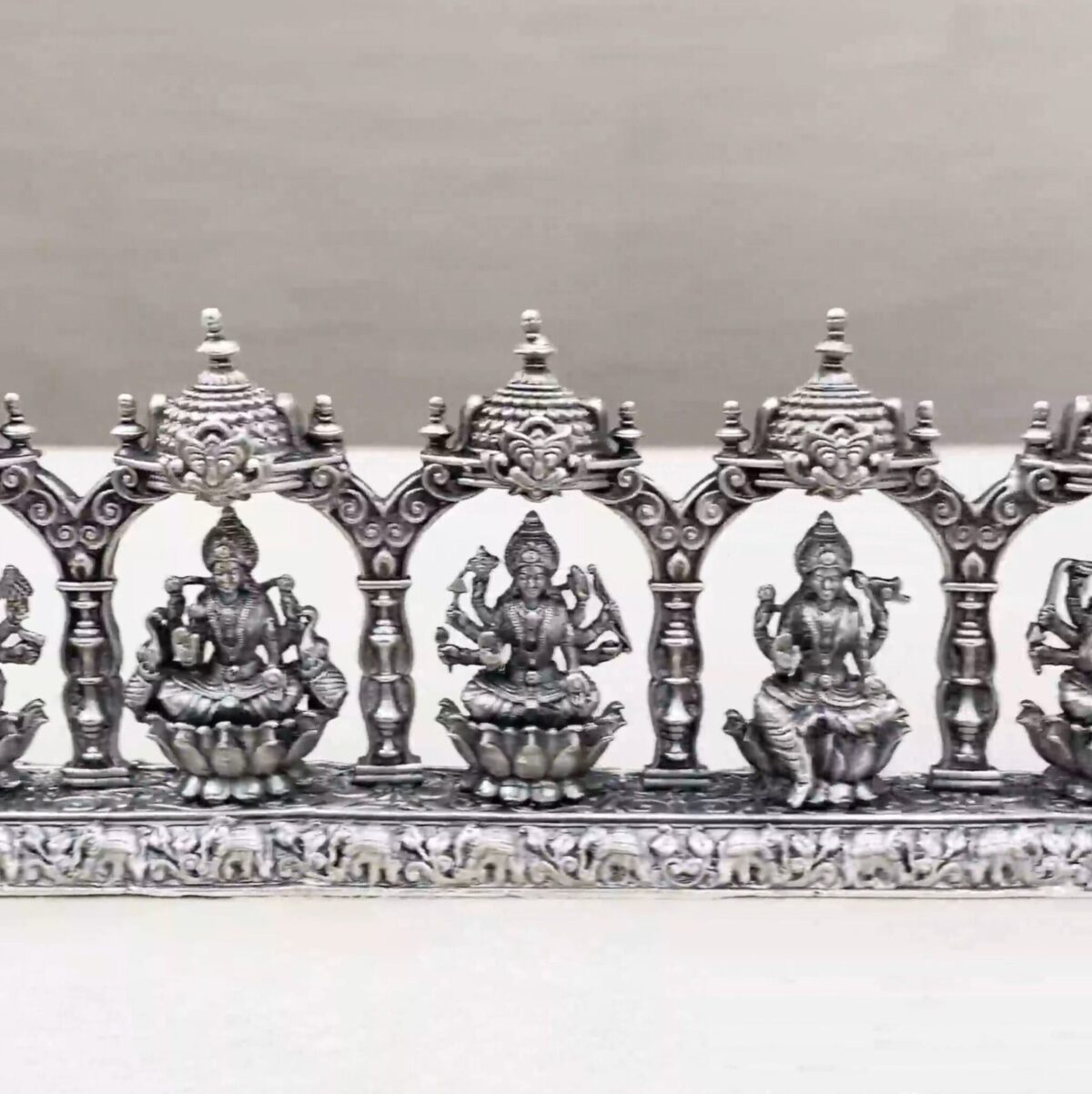 Ashtalakshmi Straight Arch Pure Silver Idol - Image 3