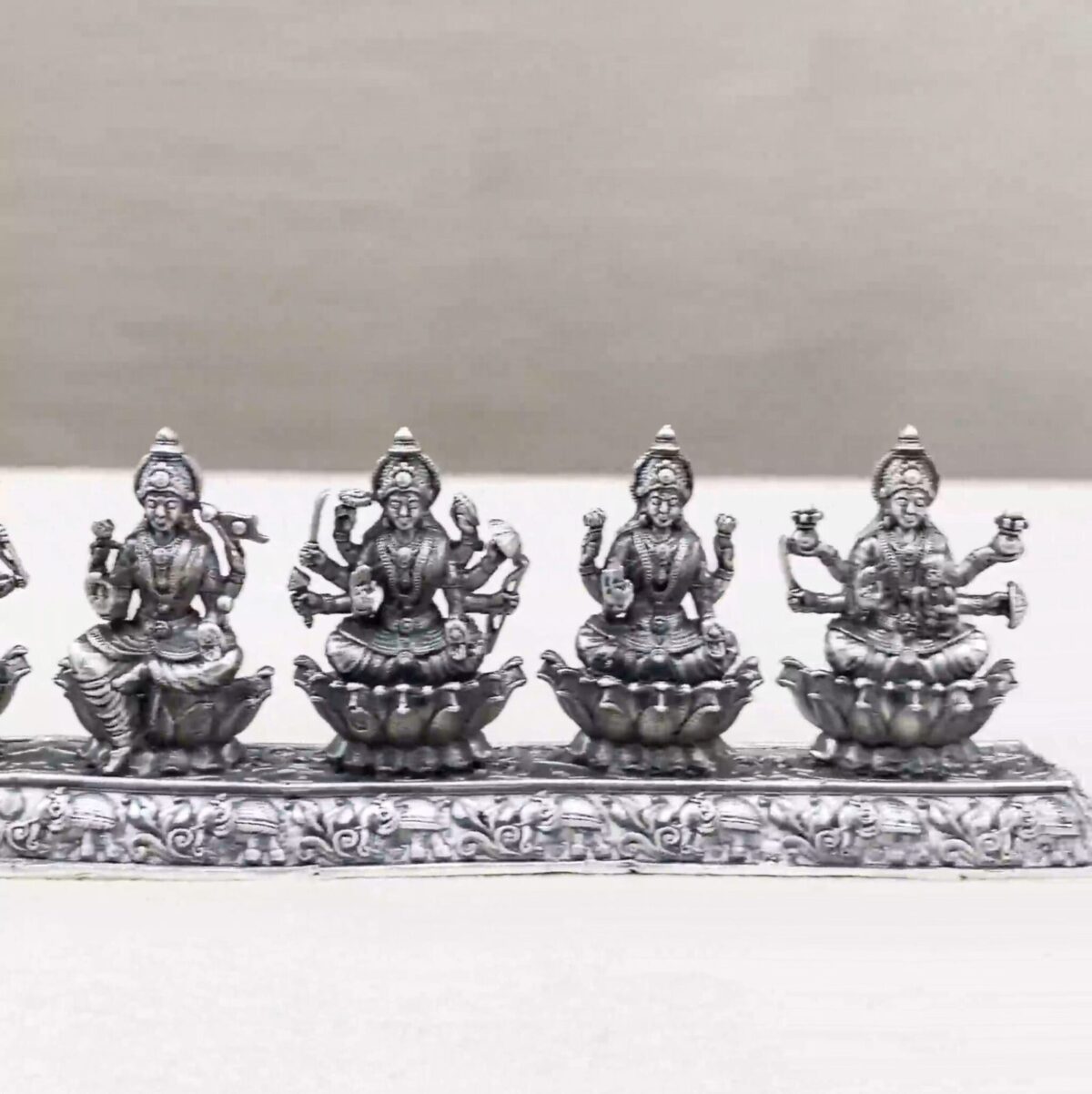 Ashtalakshmi Straight Pure Silver Idol - Image 3