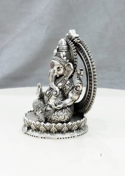 Lord Ganesh Silver Idol with Back Arch - Image 2
