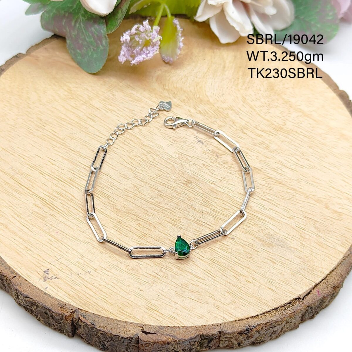 Ladies Green Solitaire Bracelet in Sterling Silver Pure 925 BIS Hallmarked