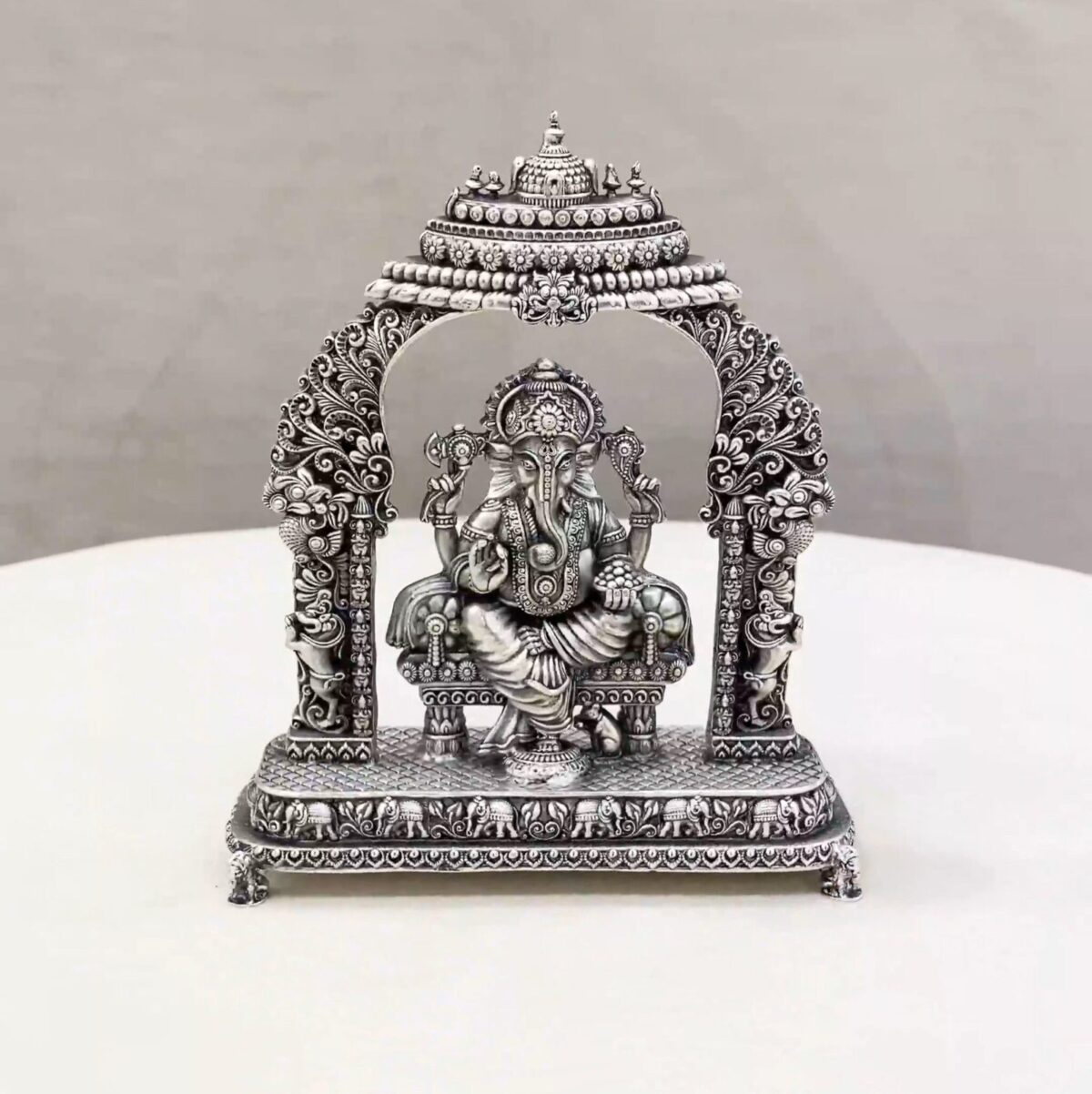 Peetam Ganesh Big Arch Pure Silver Idol - Image 1