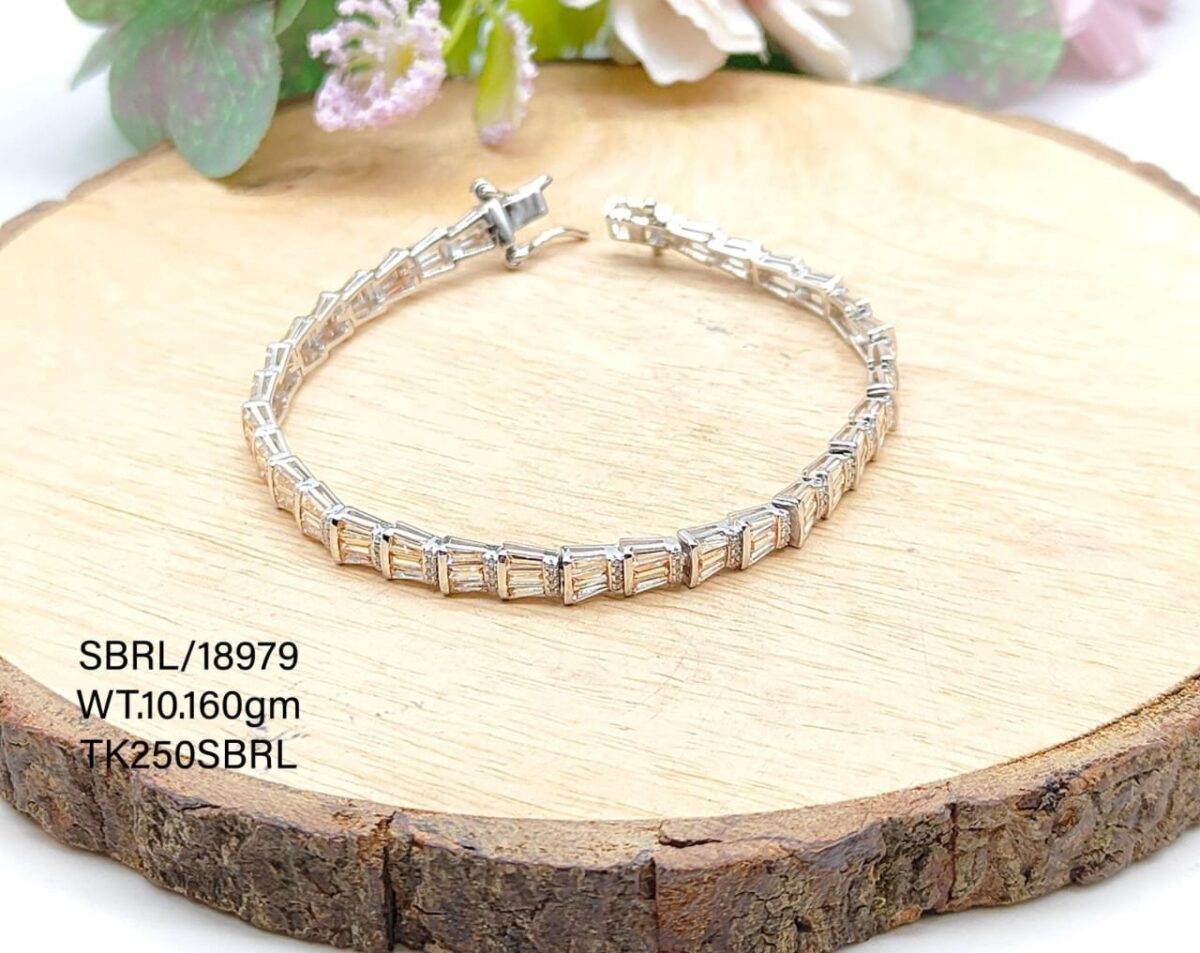 Stunning Diamond Crystal Bracelet in Sterling Silver Pure 925