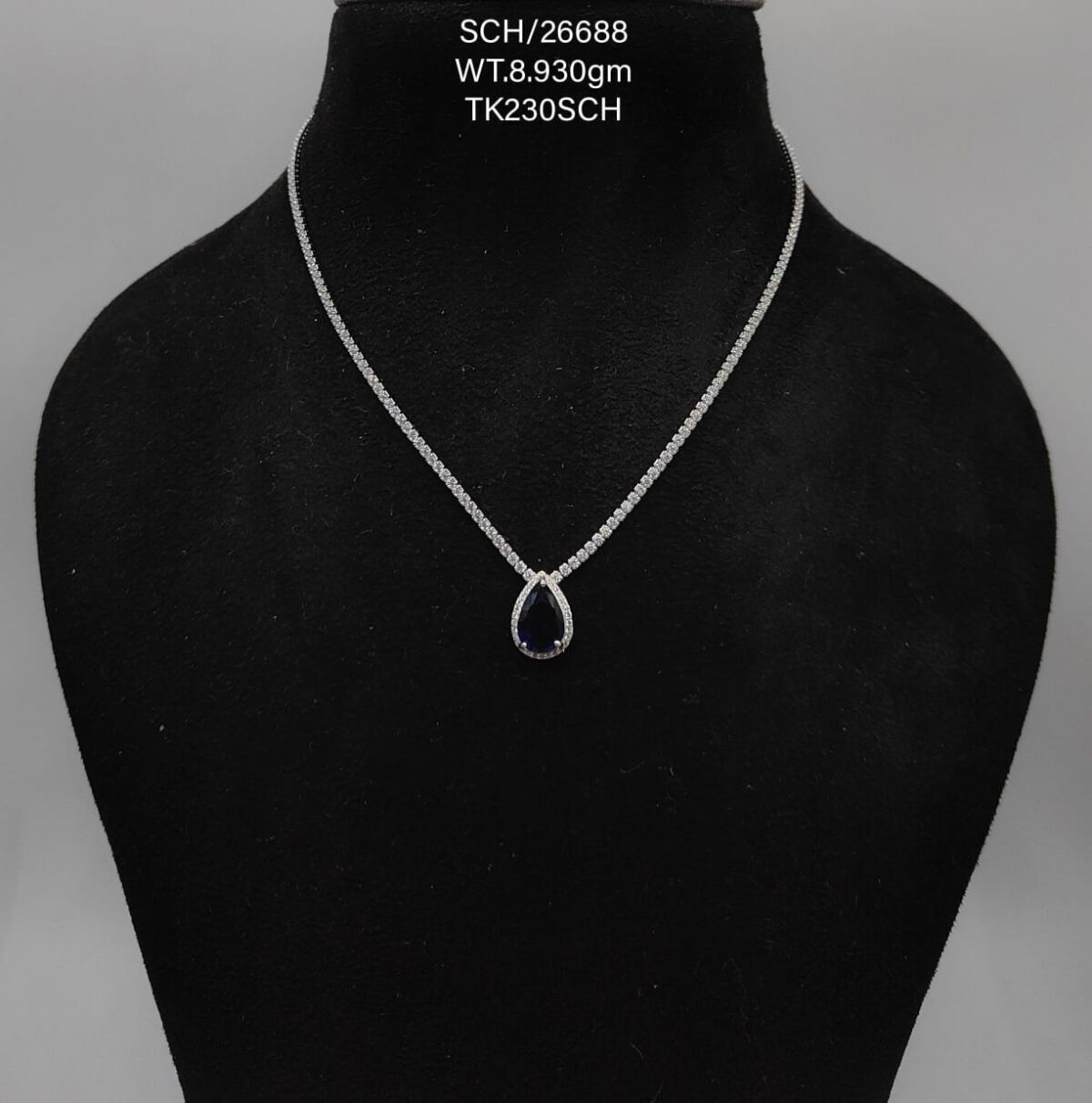 Chain with Blue Stone Pendant in Sterling Silver 925