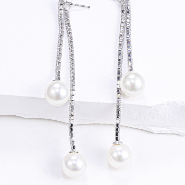 AAFREEN EARRINGS (STYLE 20492)