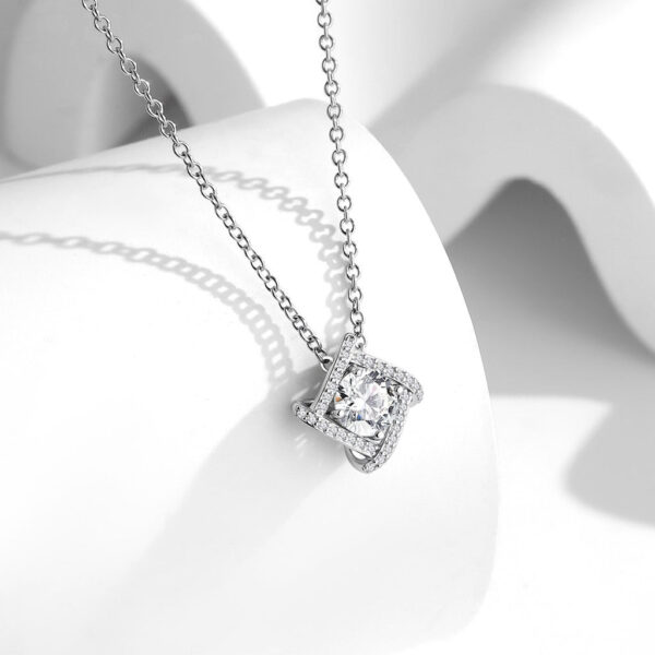 CHARM CHAIN